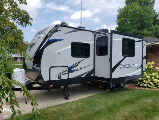 2018 Cruiser RV Shadow Cruiser 225RBS - Used Travel Trailer For Sale by Pop RVs in Warsaw, Indiana
