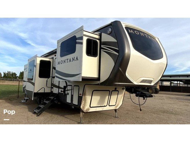 2017 Keystone Montana 3711FL - Used Fifth Wheel For Sale by Pop RVs in San Tan Valley, Arizona