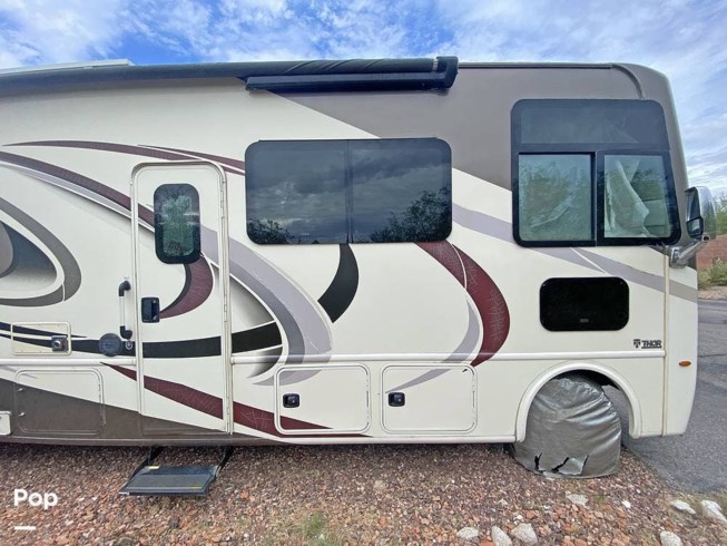 2018 Thor Motor Coach Hurricane 34J - Used Class A For Sale by Pop RVs in Tucson, Arizona