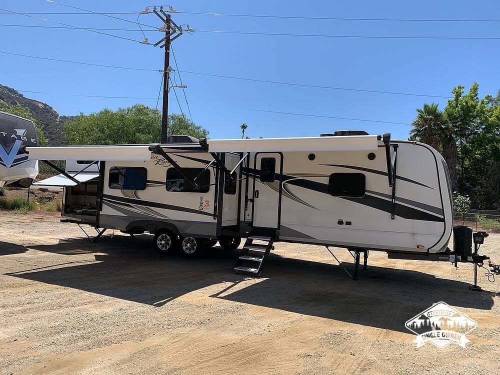 2022 Highland Ridge Open Range 338BHS - Used Travel Trailer For Sale by Pop RVs in Temecula, California features Slideout, Awning, Air Conditioning
