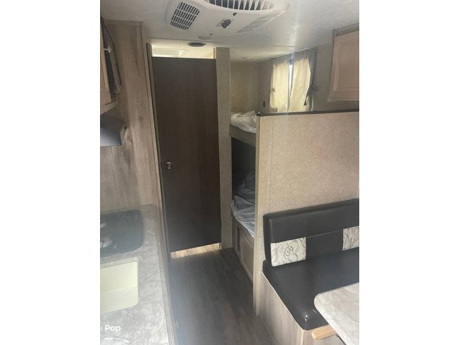 2019 Coachmen Catalina Summit 172BH - Used Travel Trailer For Sale by Pop RVs in Haslet, Texas