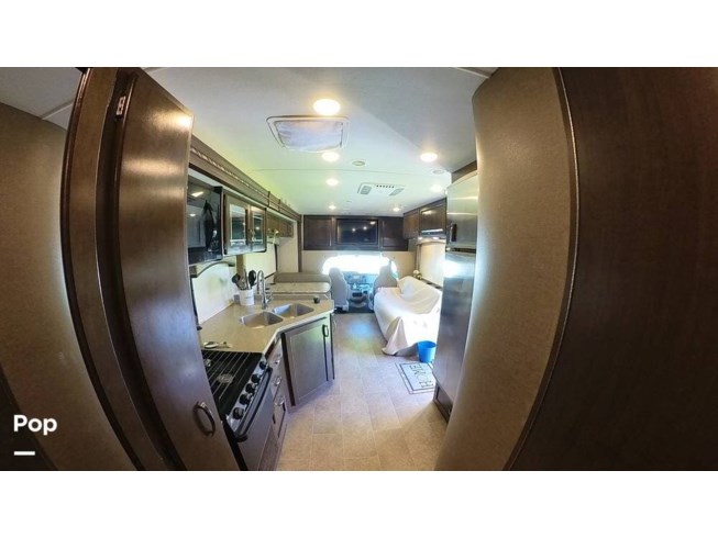 2017 Chateau 31W by Thor Motor Coach from Pop RVs in Kissimmee, Florida
