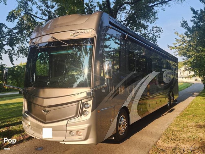 2022 Discovery LXE 44S by Fleetwood from Pop RVs in Westminster, Maryland