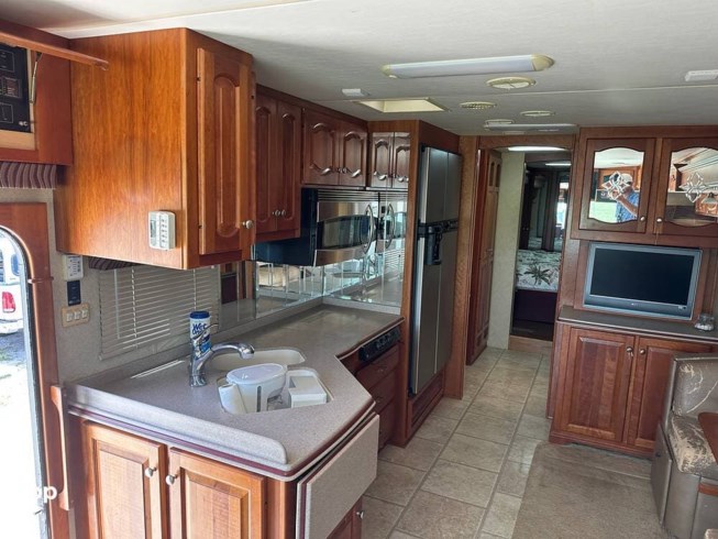 2007 Mountain Aire 3978 by Newmar from Pop RVs in Sarasota, Florida