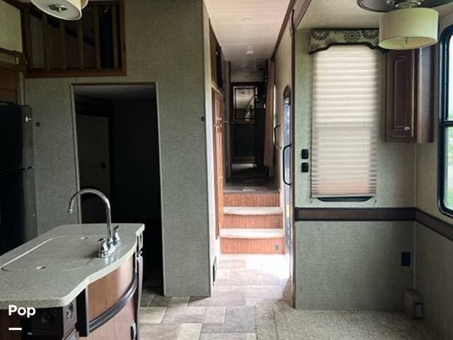 2016 Heartland Oakmont 390MBL - Used Fifth Wheel For Sale by Pop RVs in Caddo Mills, Texas