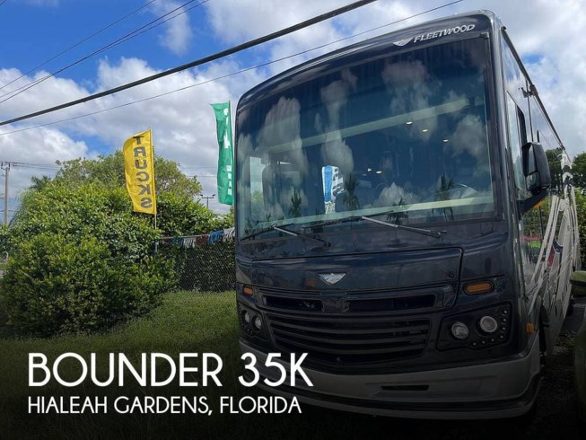 Used 2017 Fleetwood Bounder 35K available in Hialeah Gardens, Florida