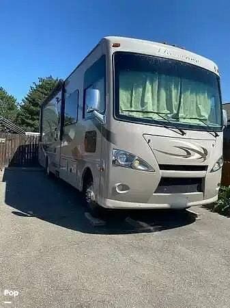 2014 Thor Motor Coach Hurricane 32N - Used Class A For Sale by Pop RVs in West Richland, Washington