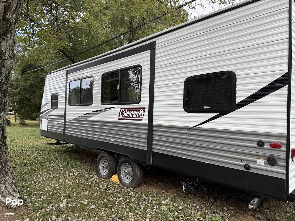 2021 Coleman Lantern 263BH - Used Travel Trailer For Sale by Pop RVs in Salisbury, North Carolina features Slideout, Awning, Air Conditioning, Leveling Jacks