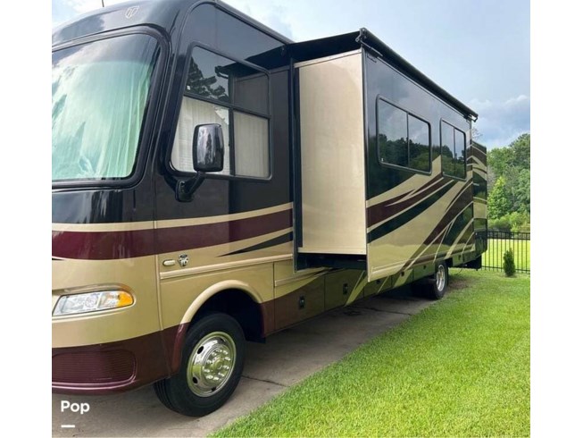 2011 Thor Motor Coach Daybreak 35BD - Used Class A For Sale by Pop RVs in Bonaire, Georgia