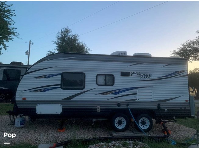 2019 Forest River Cruise Lite 171RBXL - Used Travel Trailer For Sale by Pop RVs in Cedar Park, Texas