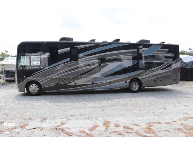 2022 Challenger 37DS by Thor Motor Coach from Pop RVs in Canton, Georgia