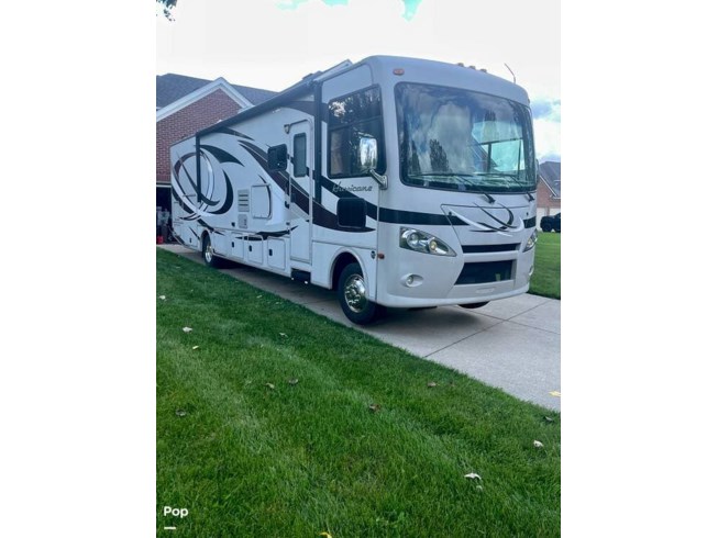 2014 Thor Motor Coach Hurricane 34F - Used Class A For Sale by Pop RVs in Macomb, Michigan