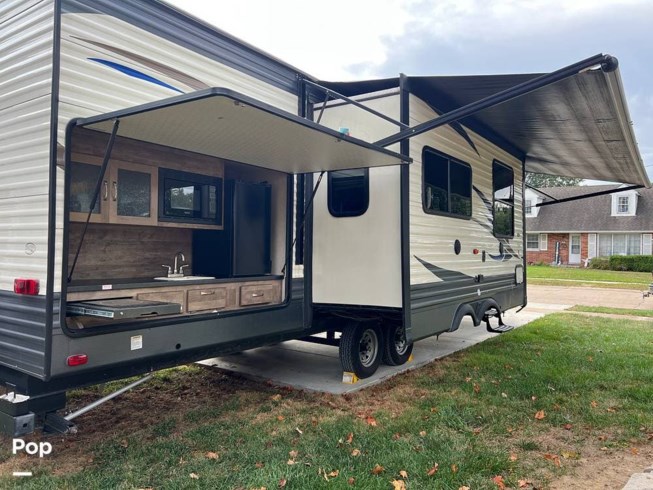 2018 Palomino Puma 32BHKS - Used Travel Trailer For Sale by Pop RVs in Granite City, Illinois