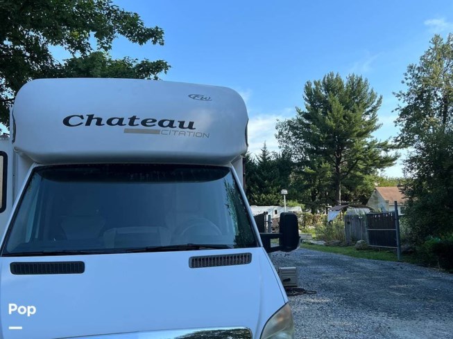 2010 Chateau Citation 24SB by Thor Motor Coach from Pop RVs in Millersville, Maryland