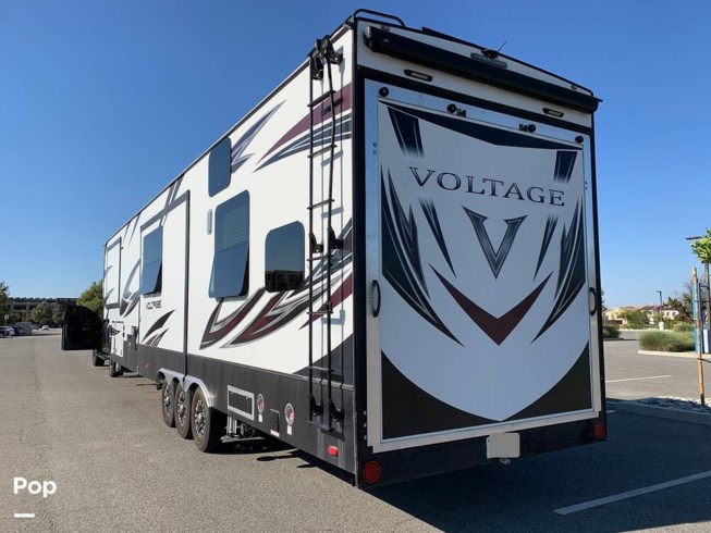 2017 Voltage 3970 Epic Series by Dutchmen from Pop RVs in Temecula, California