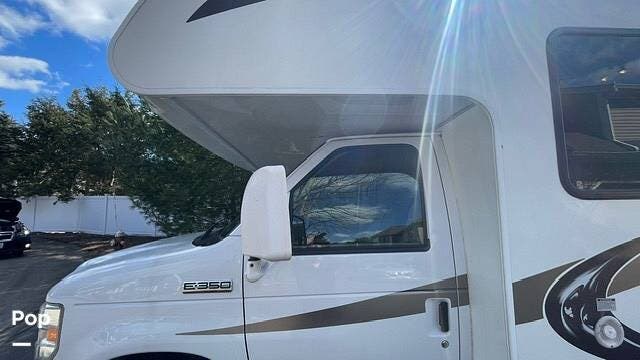 2014 Thor Motor Coach Four Winds 26A - Used Class C For Sale by Pop RVs in North Attleboro, Massachusetts