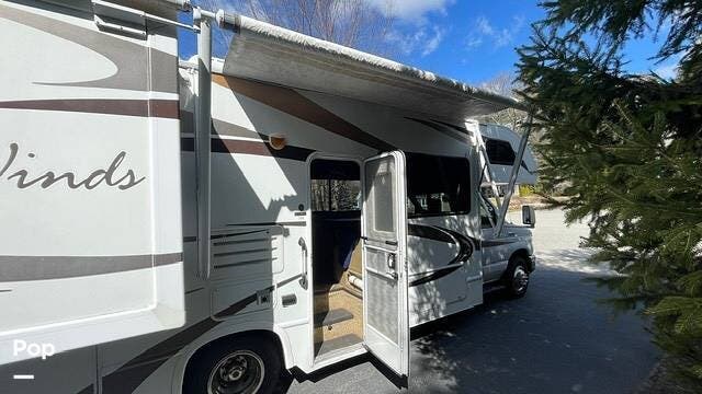 2014 Four Winds 26A by Thor Motor Coach from Pop RVs in North Attleboro, Massachusetts
