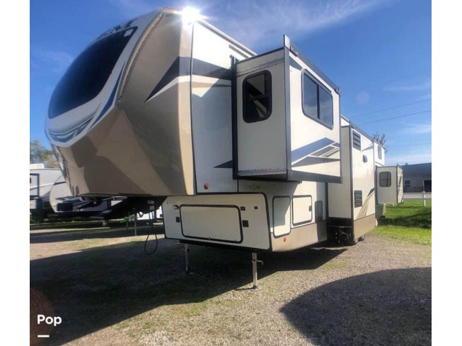 2022 Forest River Salem Hemisphere 378FL - Used Fifth Wheel For Sale by Pop RVs in Conway, Arkansas
