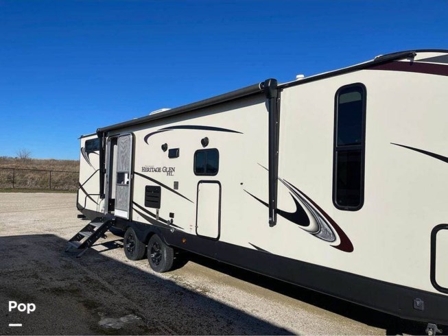 2021 Forest River Wildwood 29XBHL - Used Travel Trailer For Sale by Pop RVs in Sheboygan, Wisconsin