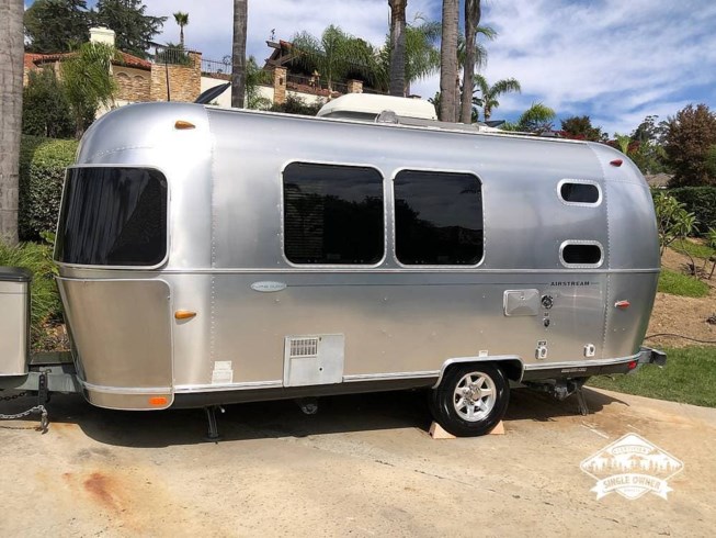 2011 Airstream Flying Cloud 20 - Used Travel Trailer For Sale by Pop RVs in Vista, California