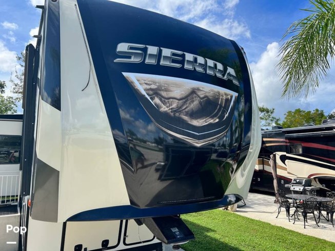 2018 Forest River Sierra 387MKOK - Used Fifth Wheel For Sale by Pop RVs in Naples, Florida
