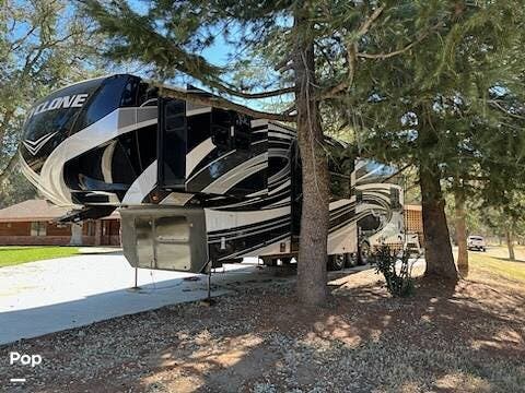 2021 Heartland Cyclone 4006 - Used Toy Hauler For Sale by Pop RVs in Sarasota, Florida