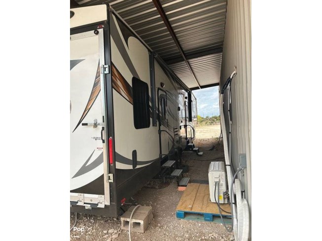 2015 Thunderbolt 300X12HP by Forest River from Pop RVs in San Angelo, Texas