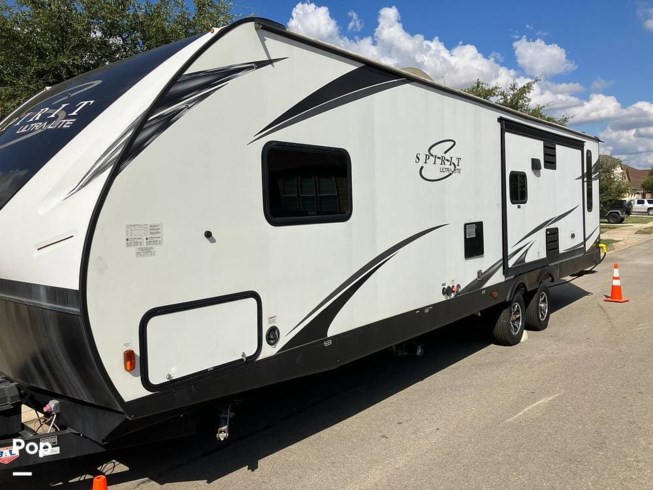 2020 Coachmen Spirit Ultra Lite 3373RL - Used Travel Trailer For Sale by Pop RVs in Cibolo, Texas
