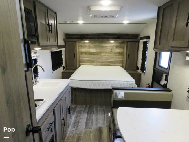 2022 Gulf Stream Kingsport 189DD - Used Travel Trailer For Sale by Pop RVs in Gainesville, Florida