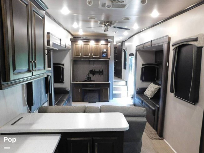 2019 Heartland ElkRidge 37RK - Used Fifth Wheel For Sale by Pop RVs in Port St Lucie, Florida