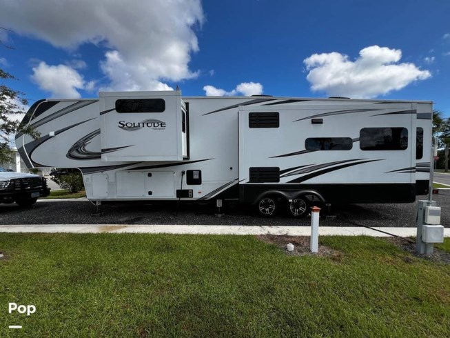 2022 Grand Design Solitude 373FB - Used Fifth Wheel For Sale by Pop RVs in Port Orange, Florida