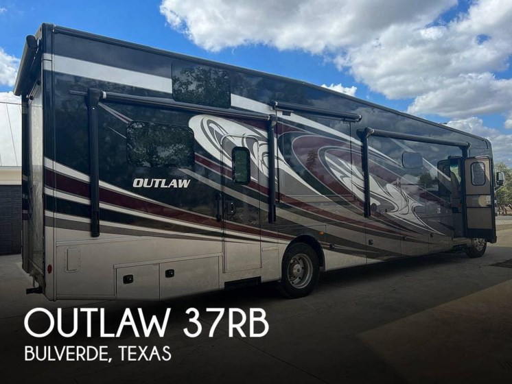 Used 2018 Thor Motor Coach Outlaw 37RB available in Bulverde, Texas