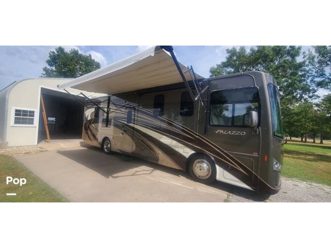 2016 Palazzo 33.4 by Thor Motor Coach from Pop RVs in Collinsville, Texas