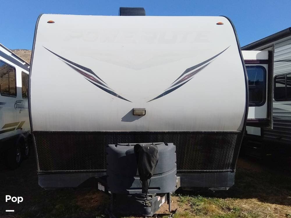 2018 Pacific Coachworks Powerlite 25FS - Used Toy Hauler For Sale by Pop RVs in Santa Clarita, California features Air Conditioning, Slideout, Leveling Jacks, Awning, Generator