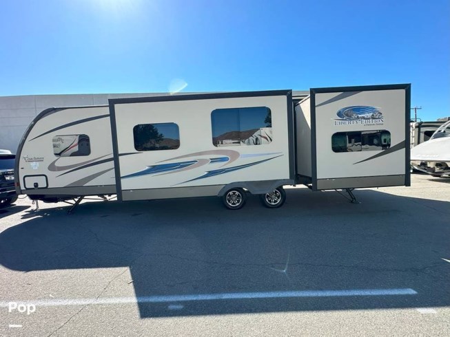 2015 Coachmen Freedom Express 320BHDS - Used Travel Trailer For Sale by Pop RVs in Corona, California
