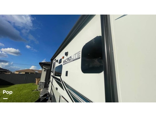 2022 Flagstaff Micro Lite 21FBRS by Forest River from Pop RVs in Cape Coral, Florida