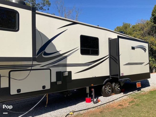 2020 Cameo 3921BR by CrossRoads from Pop RVs in Cassville, Missouri
