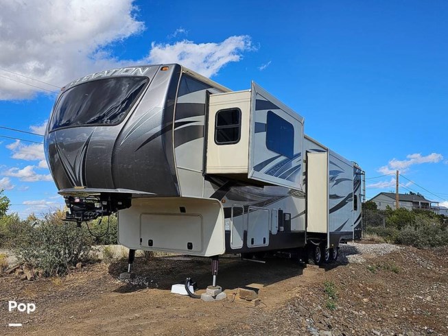 2015 Elevation Sonoma TF-42SN by CrossRoads from Pop RVs in Sarasota, Florida