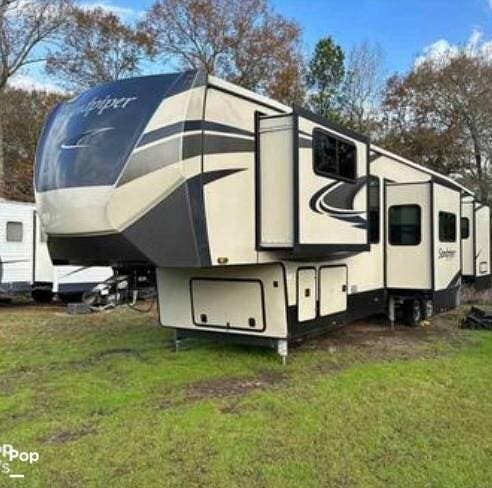 2021 Forest River Sandpiper 38FKOK - Used Fifth Wheel For Sale by Pop RVs in Longview, Texas