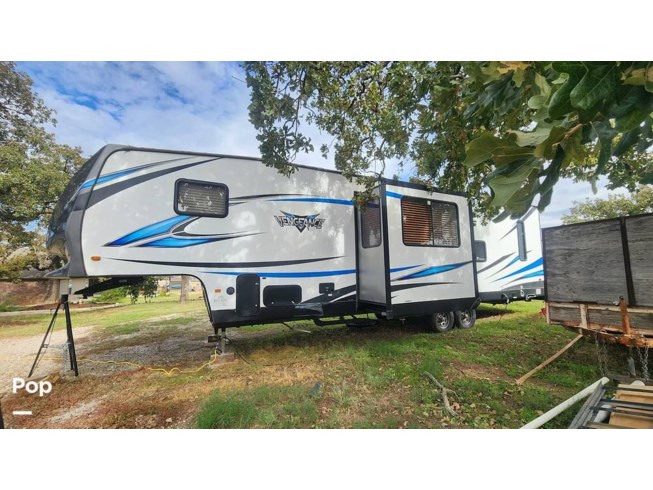 2018 Forest River Vengeance Rogue 311A13 - Used Fifth Wheel For Sale by Pop RVs in Springtown, Texas