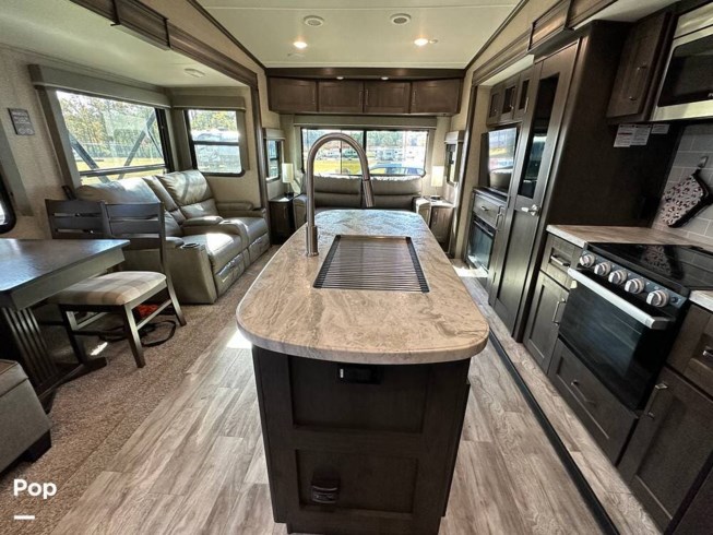 2021 Grand Design Reflection 295RL - Used Fifth Wheel For Sale by Pop RVs in Benson, North Carolina