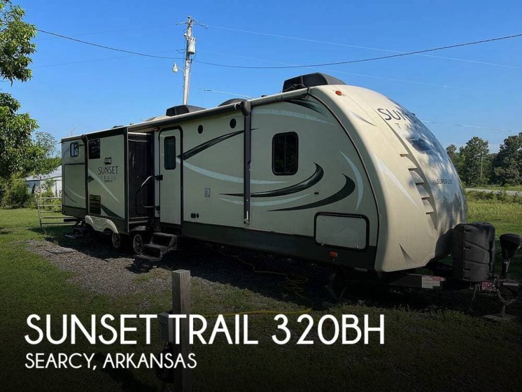Used 2017 CrossRoads Sunset Trail 320BH available in Searcy, Arkansas