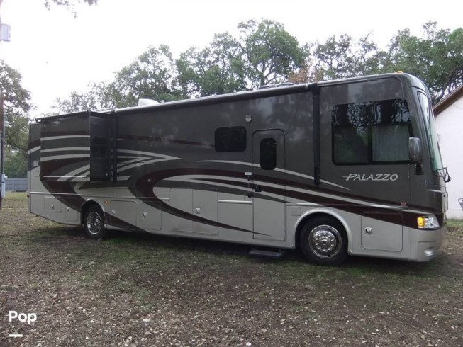 2015 Palazzo 36.1 by Thor Motor Coach from Pop RVs in San Antonio, Texas