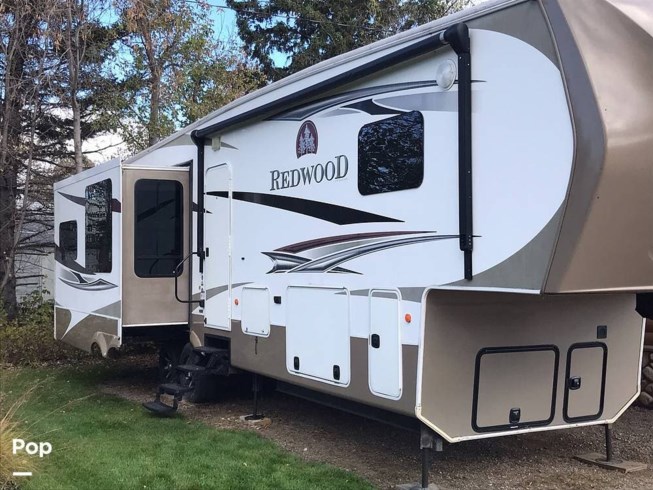 2012 Redwood 36RE by CrossRoads from Pop RVs in Lac Du Bonnet, Manitoba