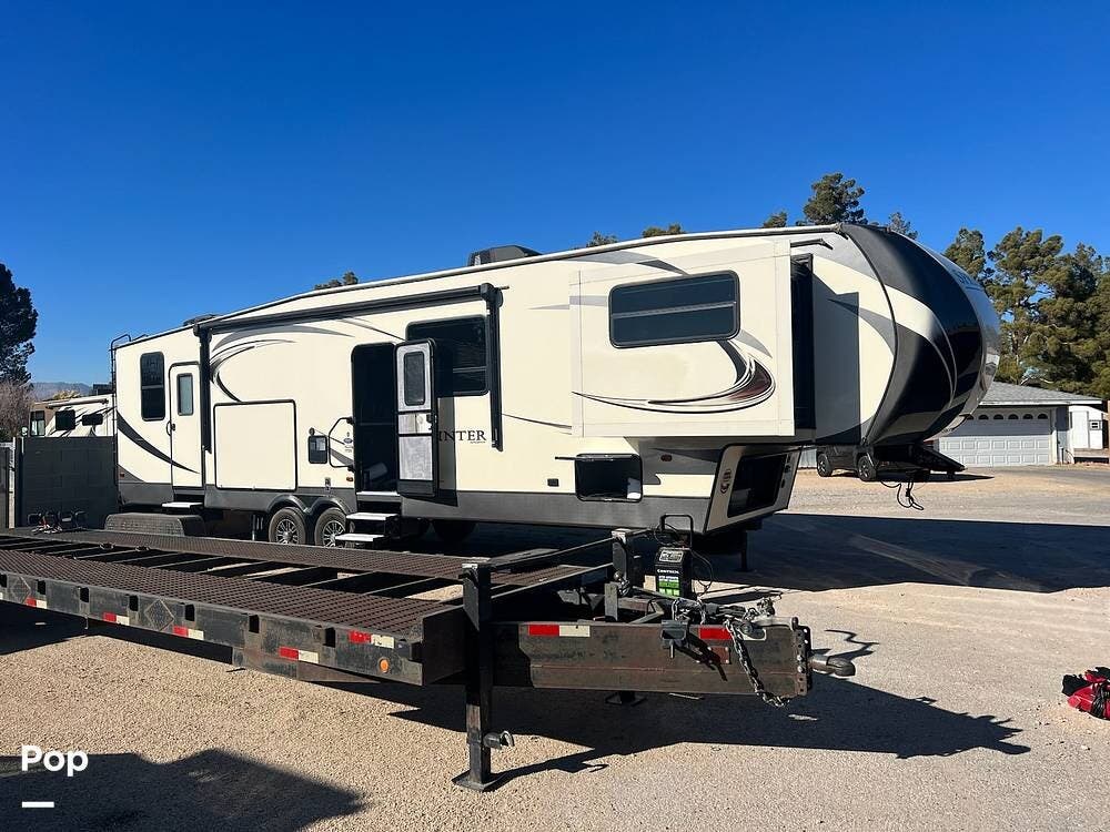 2017 Keystone Sprinter 359FWMPR - Used Fifth Wheel For Sale by Pop RVs in Las Vegas, Nevada features Awning, Air Conditioning, Leveling Jacks, Slideout