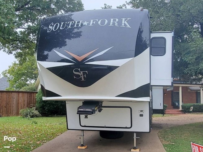 2021 Cruiser RV South Fork Lawton 3210RL - Used Fifth Wheel For Sale by Pop RVs in Ennis, Texas