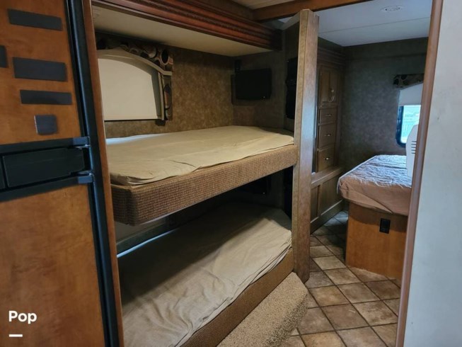 2014 Chateau 31A by Thor Motor Coach from Pop RVs in Essex, Maryland