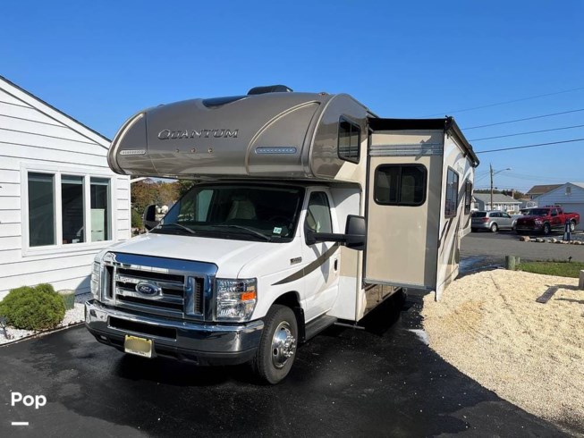 2018 Thor Motor Coach Quantum RC25 - Used Class C For Sale by Pop RVs in Bayville, New Jersey