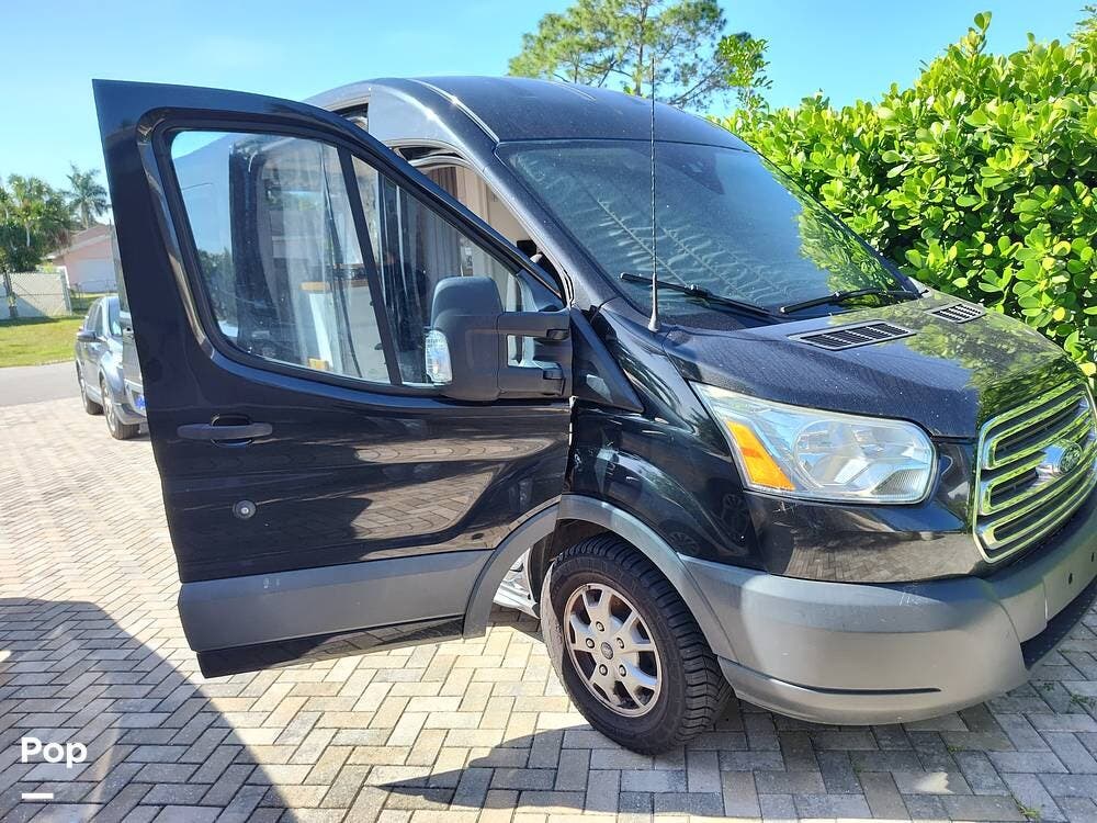 2015 Ford Transit 250 Medium Roof 148WB RV for Sale in Fort Myers, FL