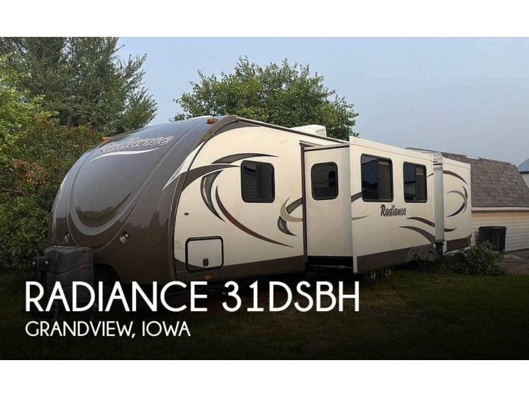 Used 2015 Cruiser RV Radiance 31DSBH available in Grandview, Iowa